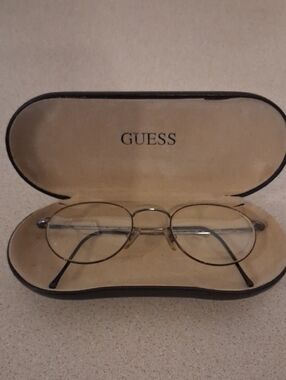 GUESS Silver Thin Oval Metal Frame Glasses